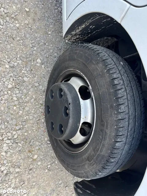 Renault Master skrzynia z windą na bliźniakach 2,3 Dci 163 KM - 33