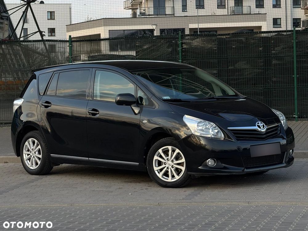 Toyota Verso 2.0 D-4D Premium - 3