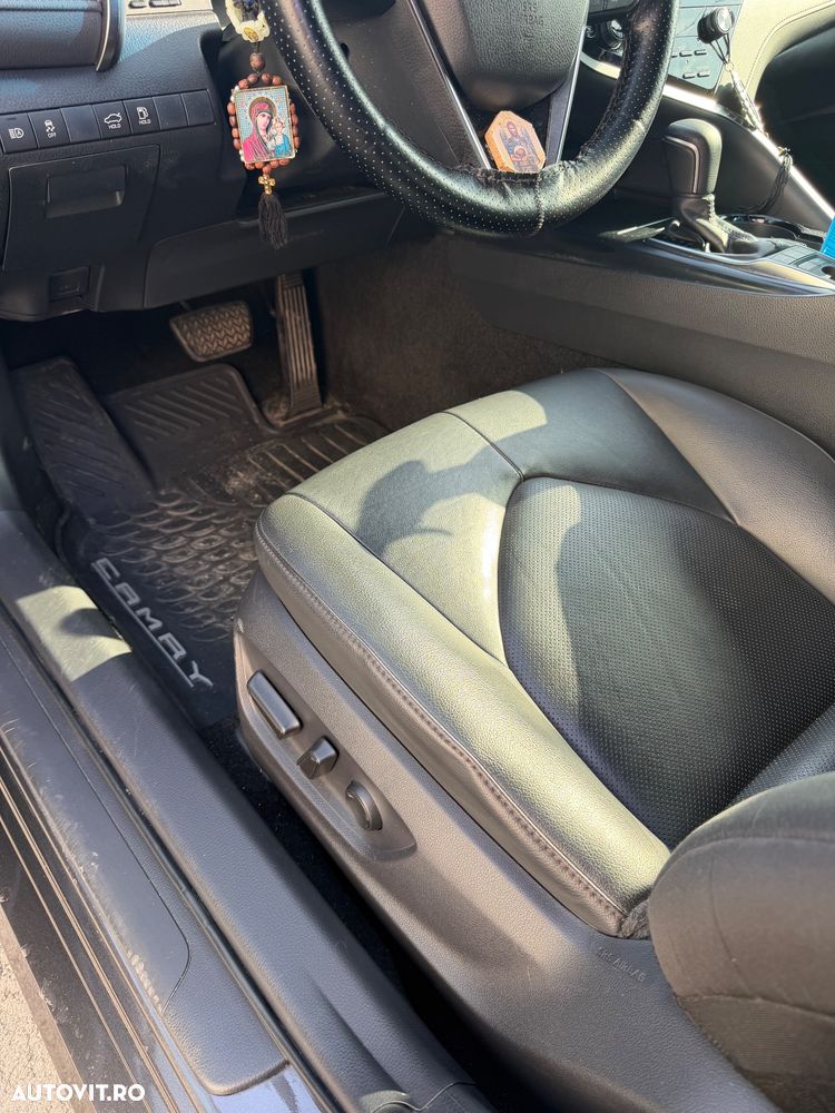 Toyota Camry 2.5 Business - 18