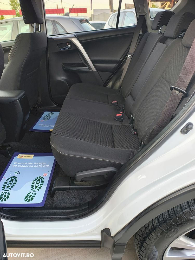 Toyota RAV4 2.0 D-4D 2WD Executive - 11