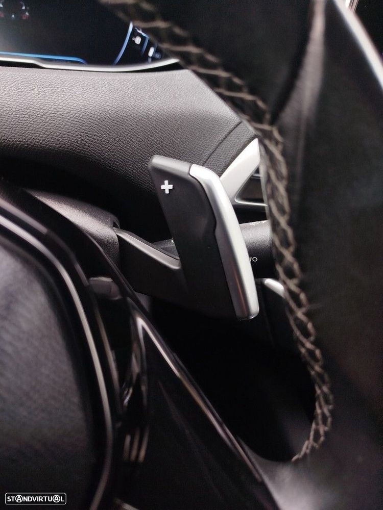 Peugeot 3008 1.2 PureTech GT Line Grip Control EAT6 - 8