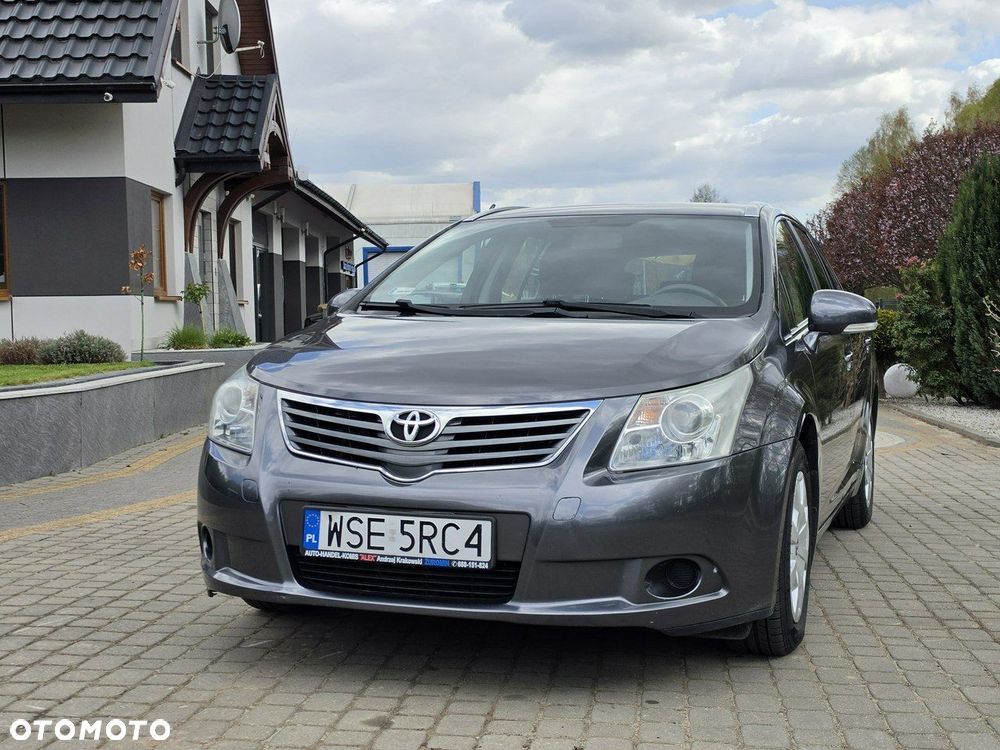 Toyota Avensis - 3