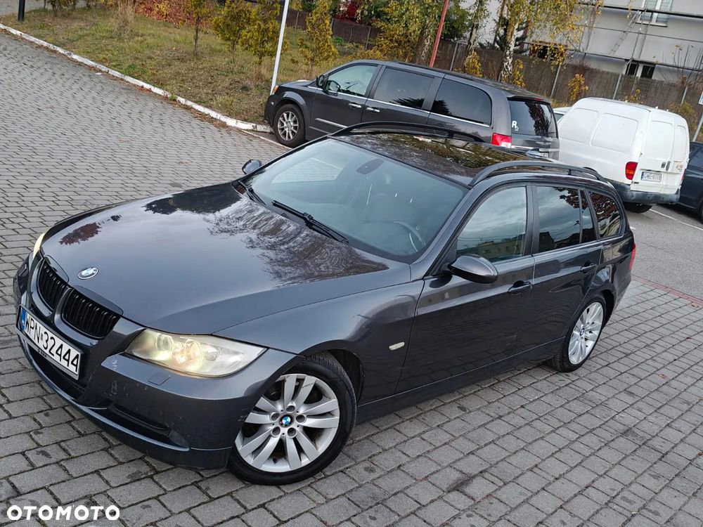 BMW Seria 3 320i - 34