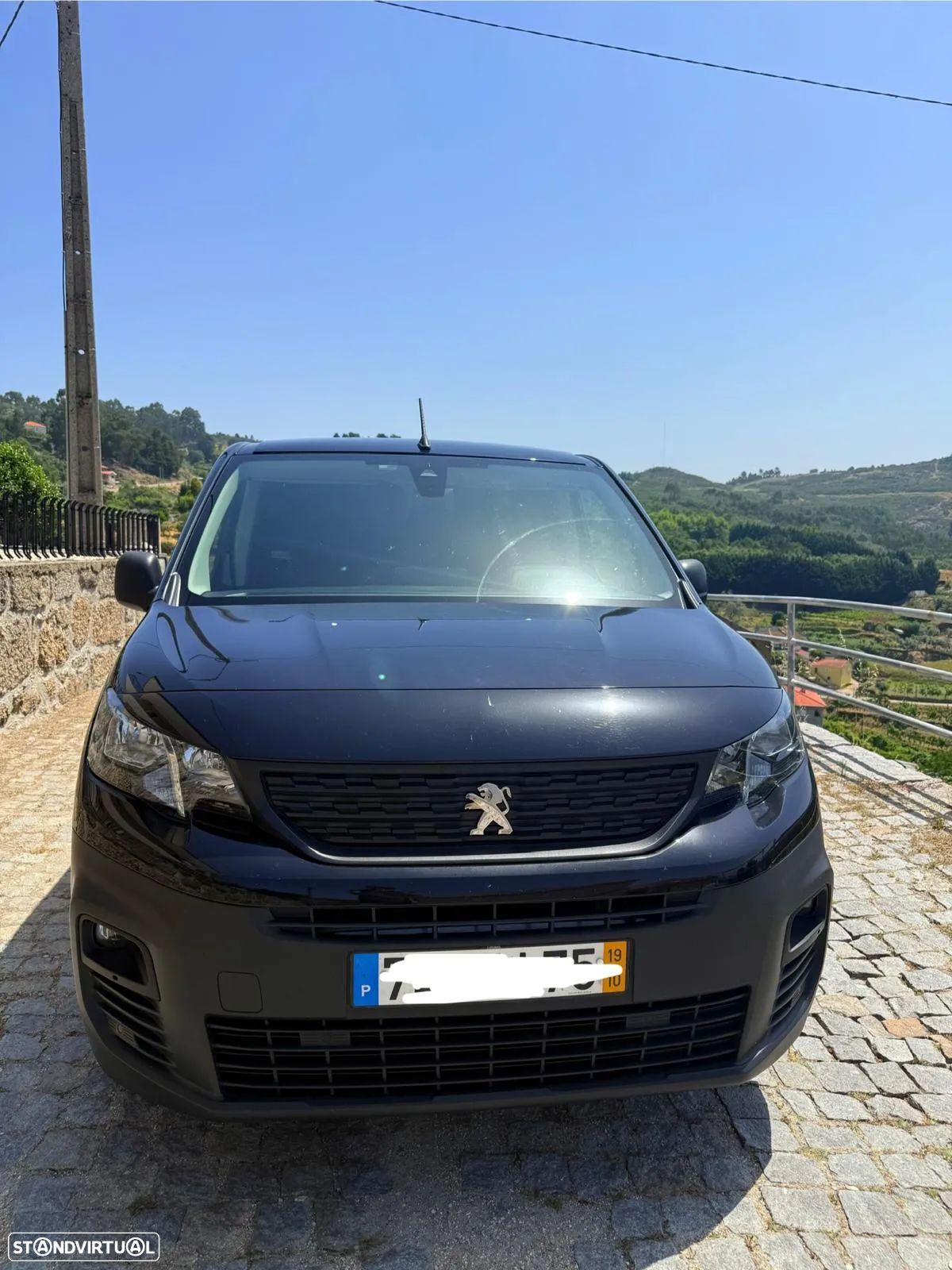 Peugeot Partner Asphalt Stand EAT8 - 1