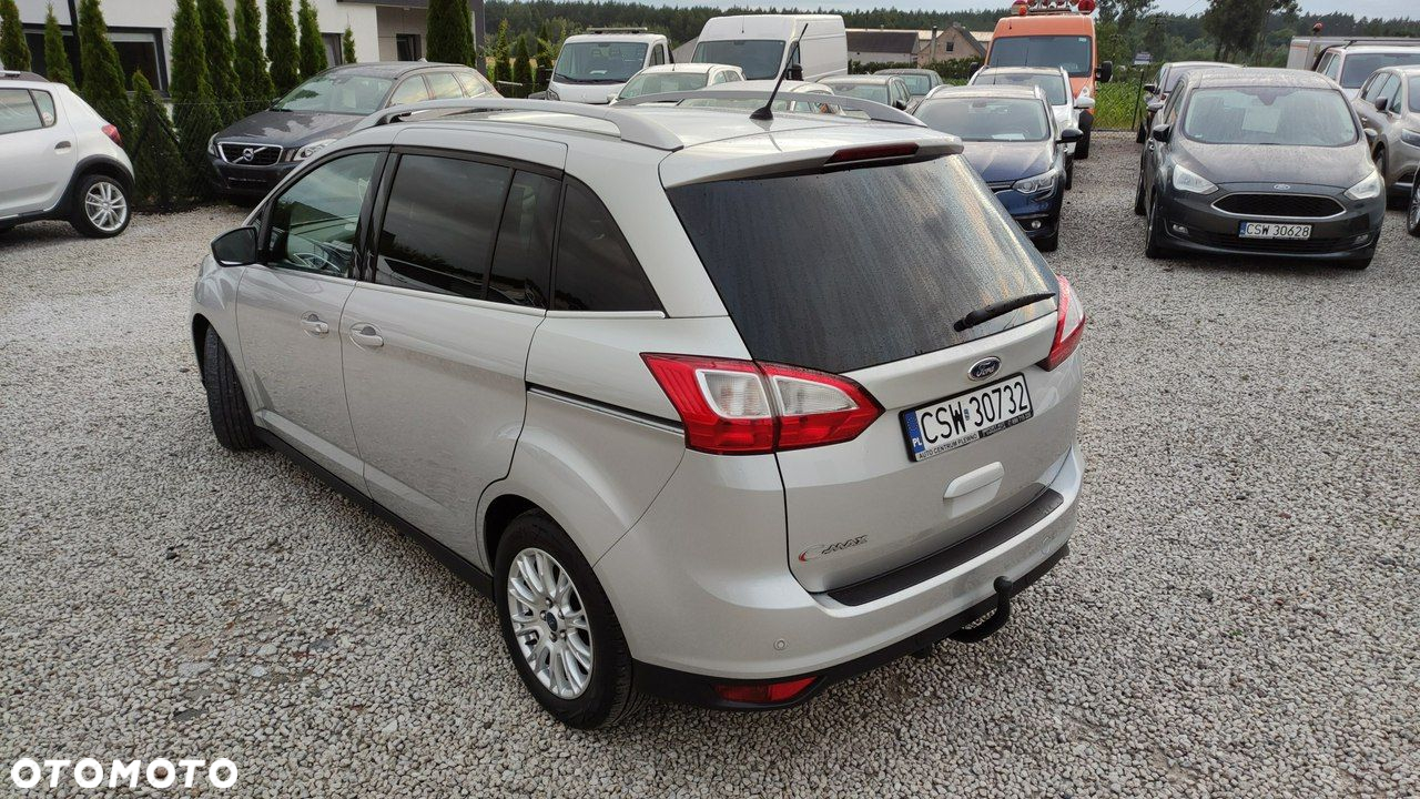 Ford Grand C-MAX - 33