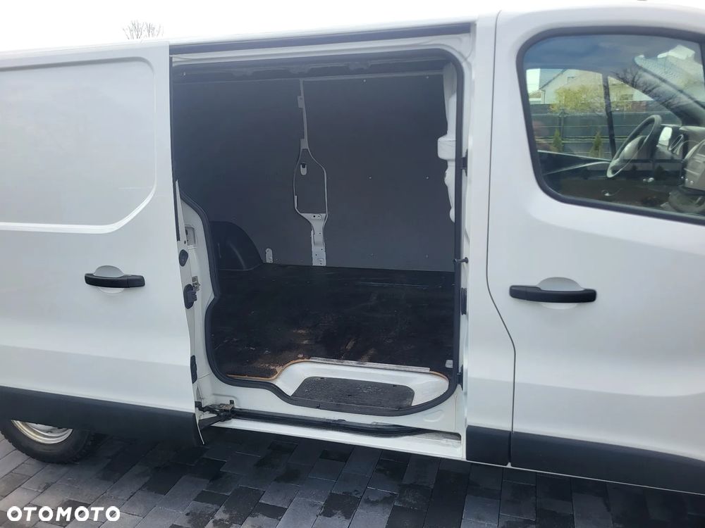 Renault Trafic - 8