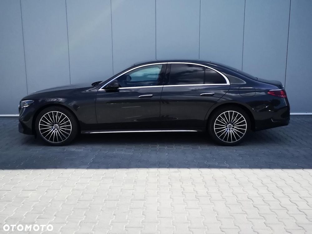 Mercedes-Benz Klasa E 300 de PHEV 4-Matic AMG 9G-Tronic - 7