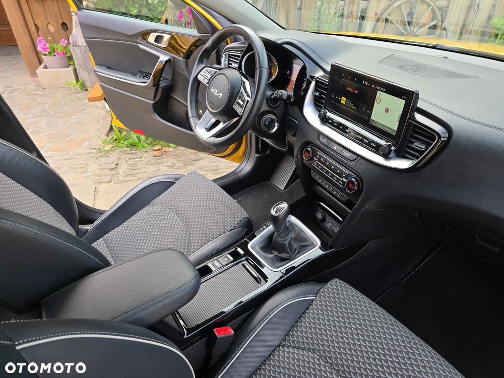 Kia XCeed 1.5 T-GDI OPF JBL Sound Edition - 17