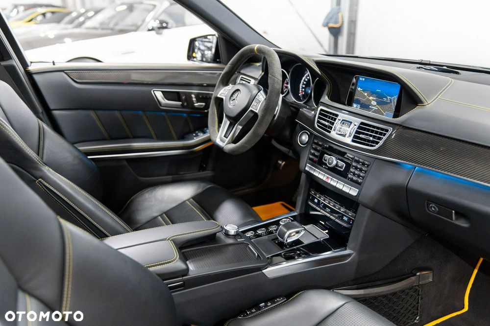 Mercedes-Benz Klasa E 63 AMG S 4Matic AMG Speedshift MCT - 29