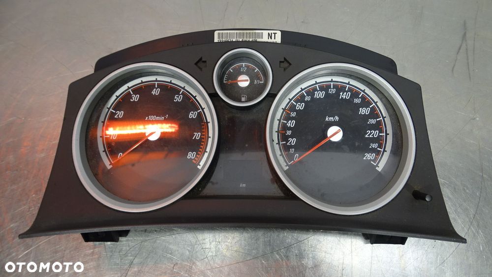 LICZNIK OPEL ASTRA H GTC 2.0T 13216674 - 1