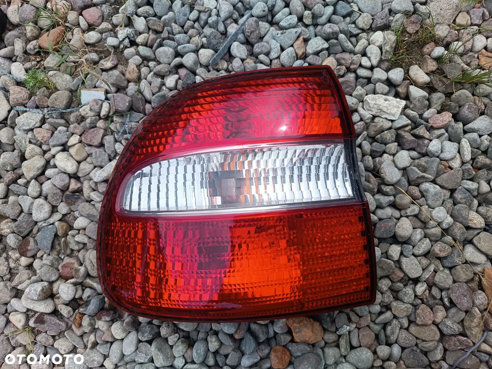 LAMPA TYŁ TYLNA LEWA VOLVO V40 LIFT 29262002 - 1