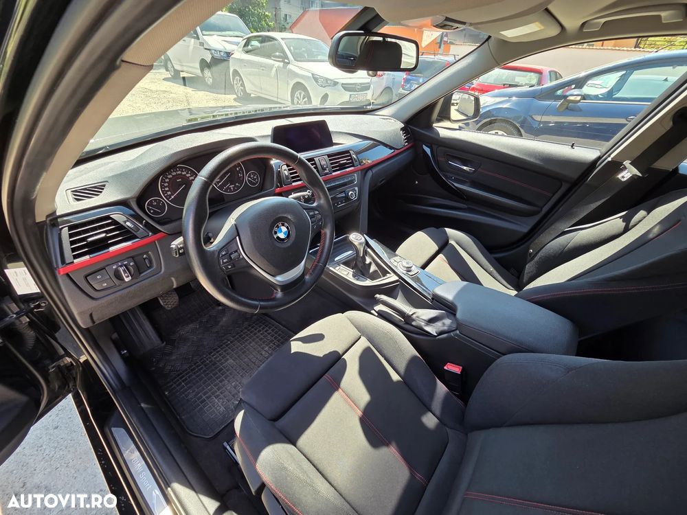 BMW Seria 3 320i - 8