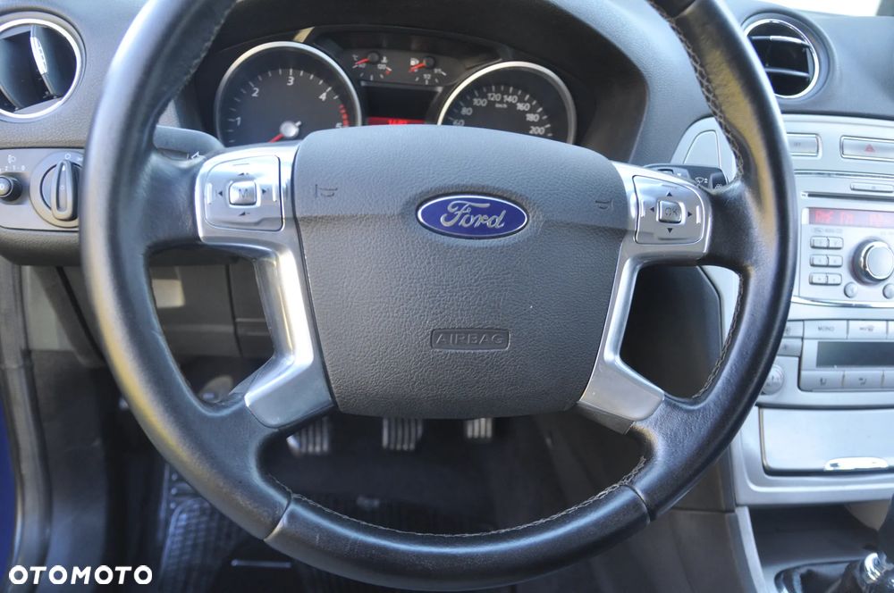 Ford Mondeo 2.0 TDCi Trend - 10