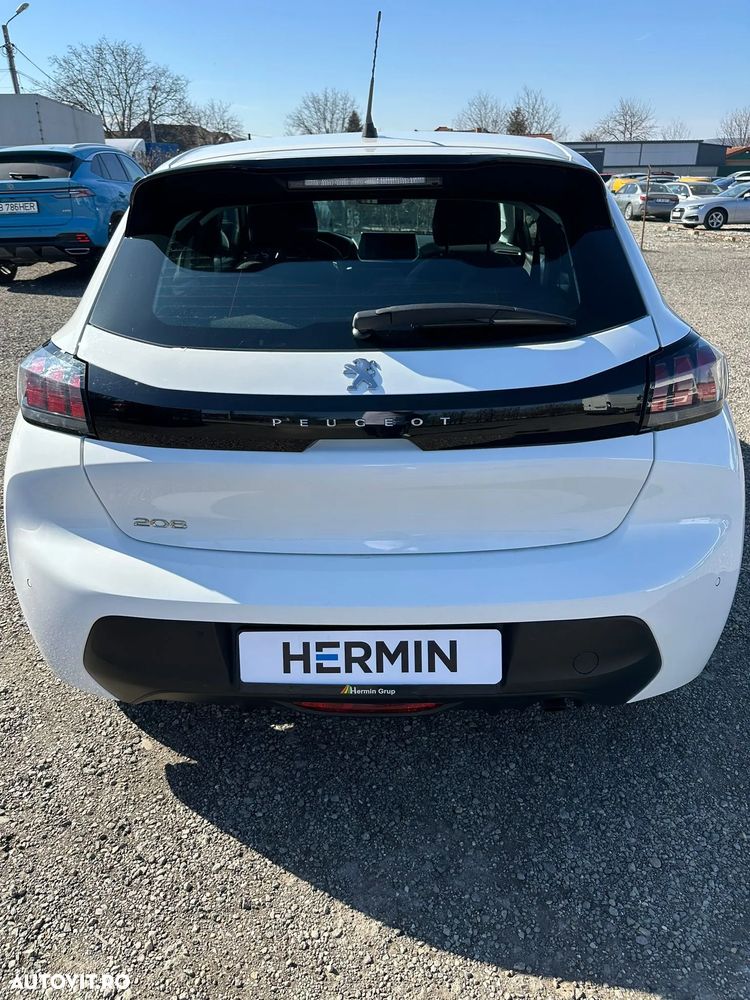 Peugeot 208 1.2 L PureTech STT EAT8 Active - 9