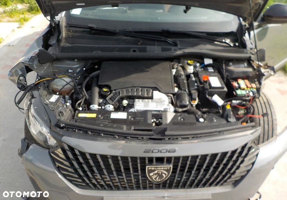 Peugeot 2008 - 8
