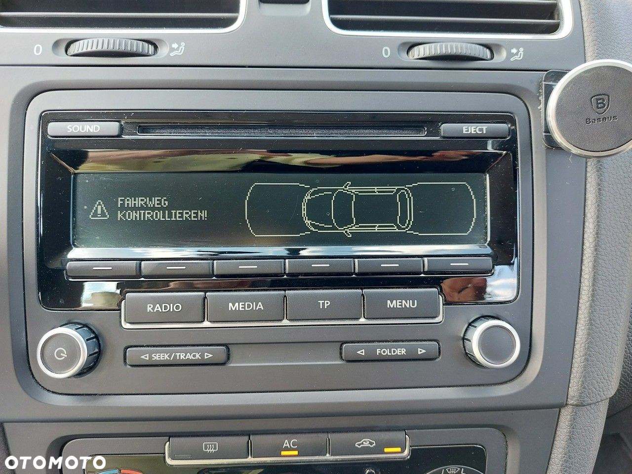 Volkswagen Golf - 21