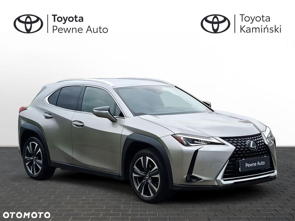 Lexus UX - 7
