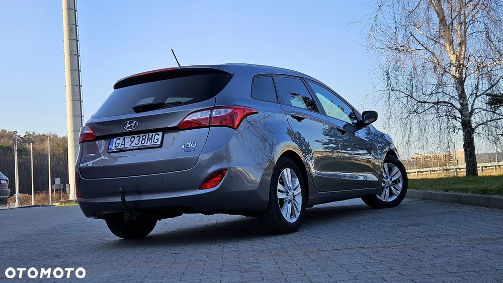 Hyundai i30 1.6 GDI BlueDrive Classic + - 24