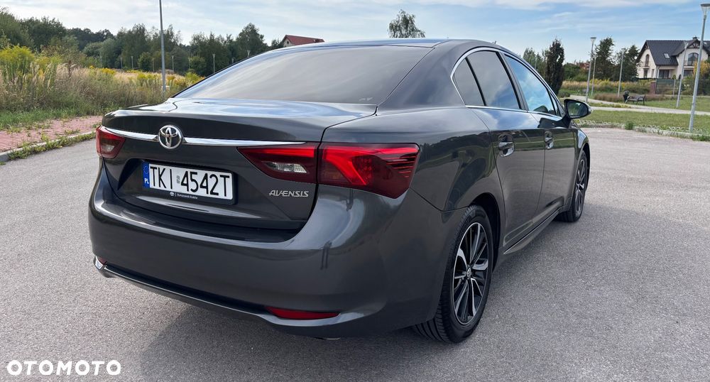 Toyota Avensis 1.8 Premium - 7