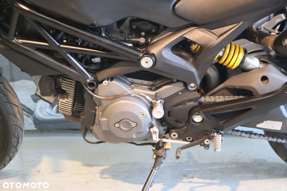 Ducati Monster - 7