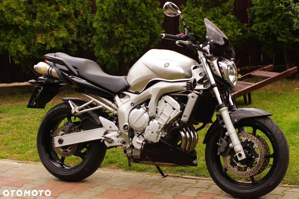 Yamaha FZ6 - 2