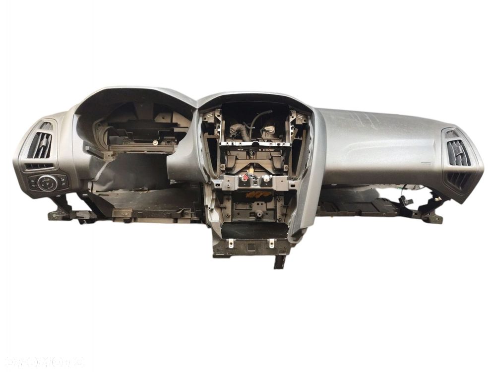 DESKA ROZDZIELCZA FORD FOCUS MK3 LIFT (14-18) - 2