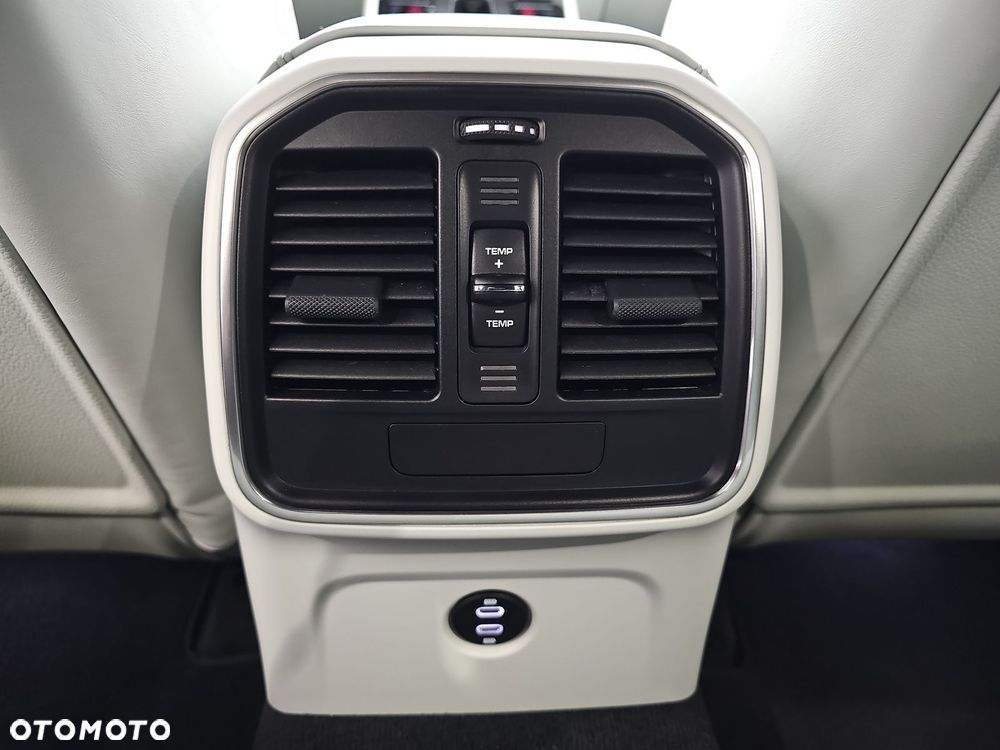 Porsche Macan Standard - 37