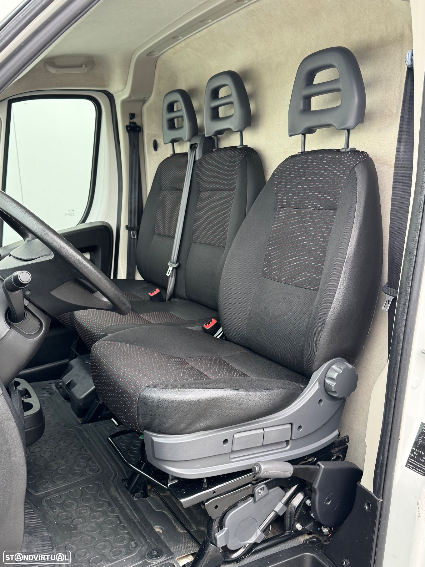 Peugeot BOXER 2.2HDI/L1H1/GARANTIA/NACIONAL/IVA DEDUTIVEL - 14