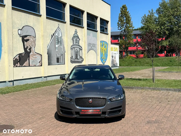 Jaguar XE E-Performance Prestige