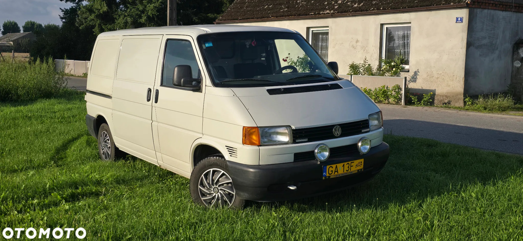 Volkswagen Transporter - 2