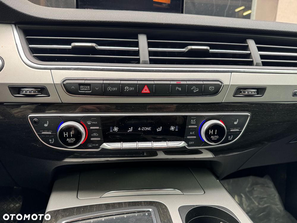 Audi Q7 3.0 TFSI Quattro Tiptronic - 13