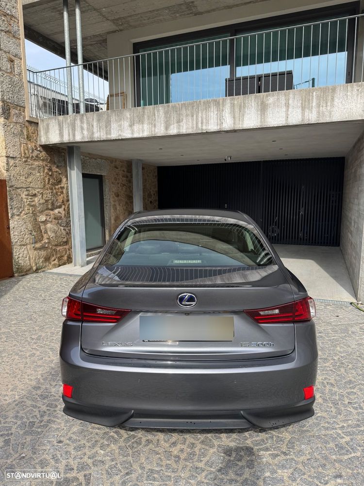 Lexus IS 300H Executive+ - 19