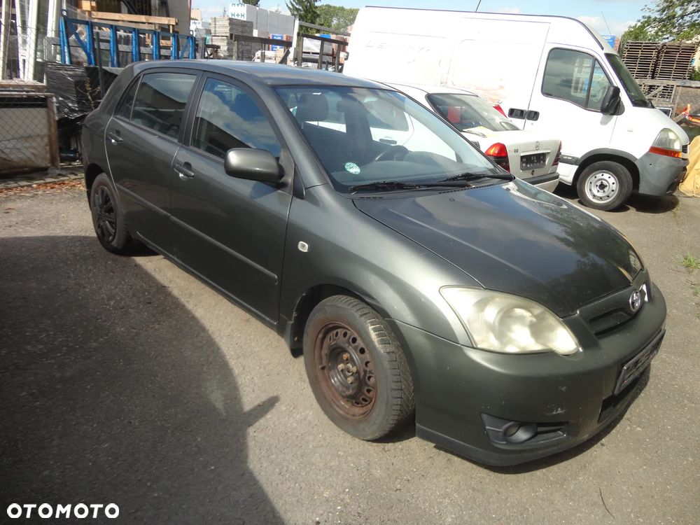 Mercedes-Benz Klasa C 180 BlueEFFICIENCY Avantgarde - 26