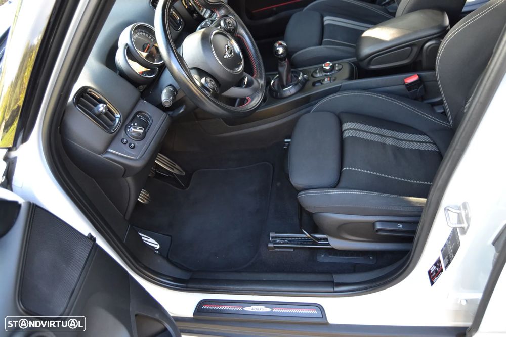 MINI Countryman Cooper D - 56