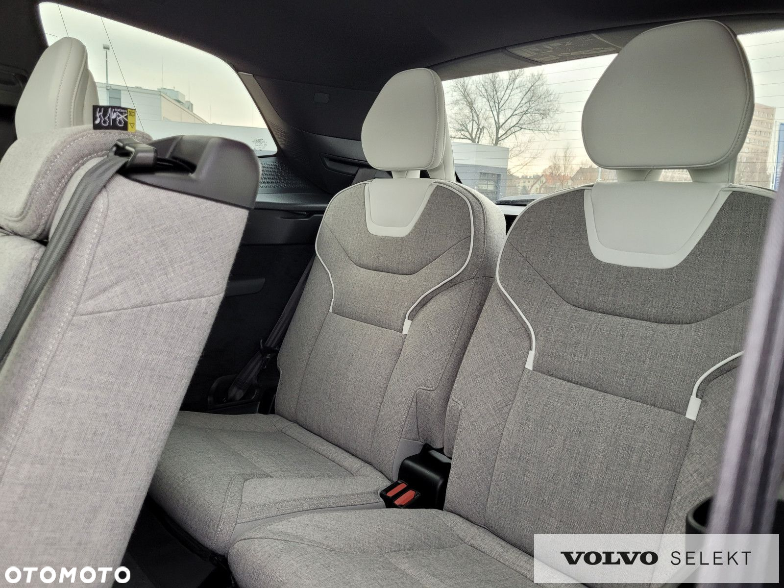 Volvo EX90 - 31