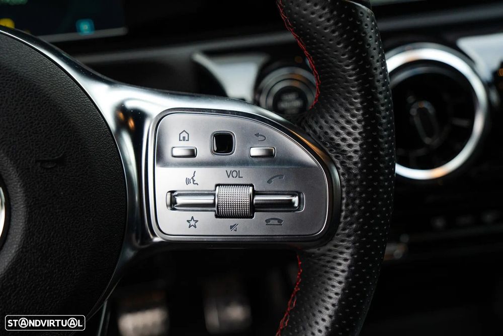 Mercedes-Benz CLA 180 - 11