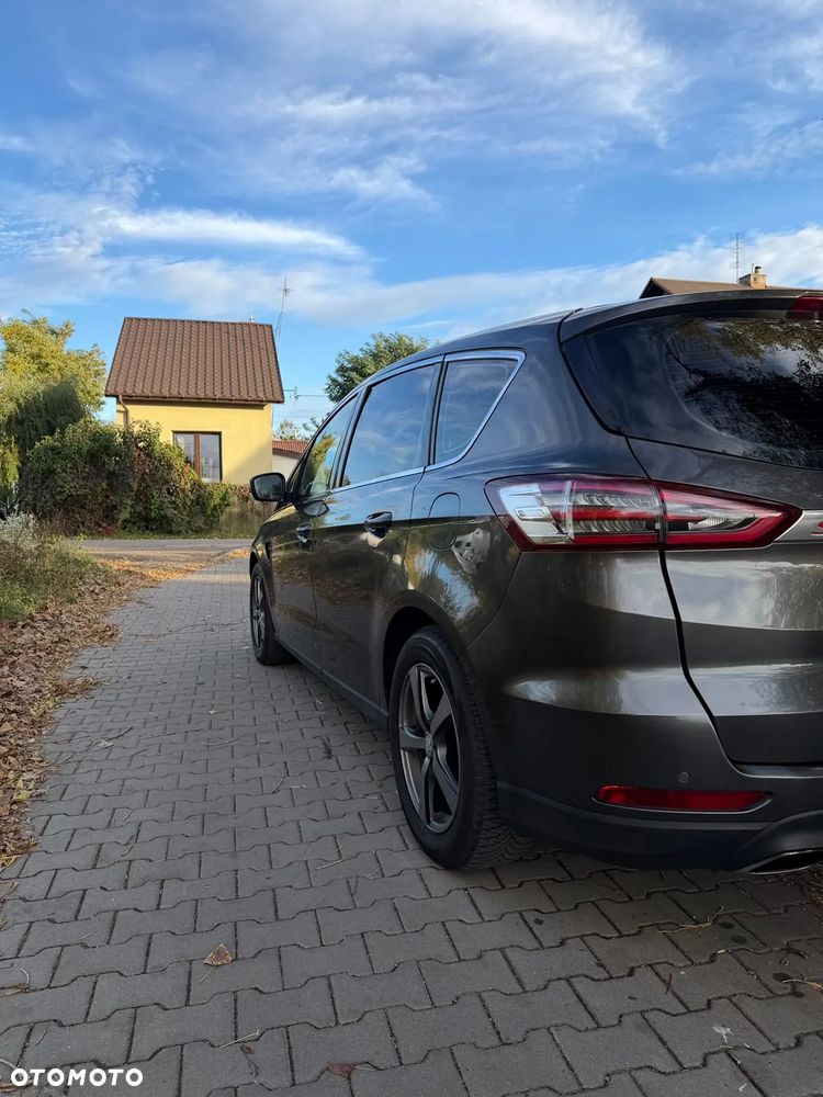 Ford S-Max 2.0 TDCi 4WD Vignale PowerShift - 4