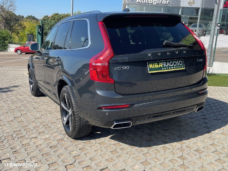 Volvo XC 90 - 9