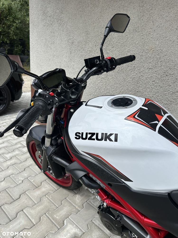 Suzuki SV - 39