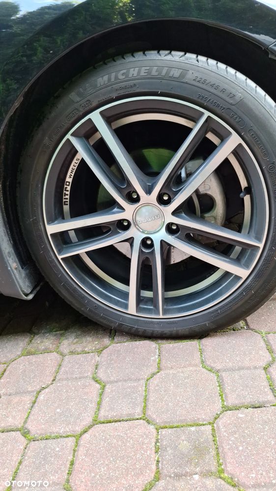 Kia Ceed - 31