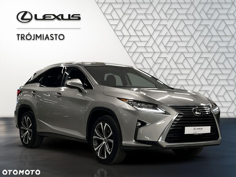 Lexus RX - 8