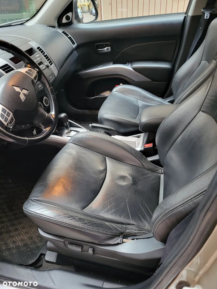 Mitsubishi Outlander 2.4 Instyle CVT - 6