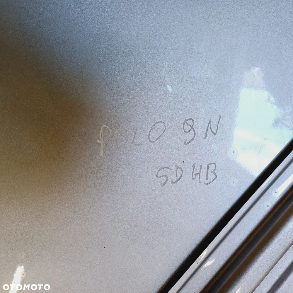 MASKA POKRYWA SILNIKA VW POLO IV 9N 5 DRZWI HB LAK: LA7W 6Q0823155A NR563 - 10