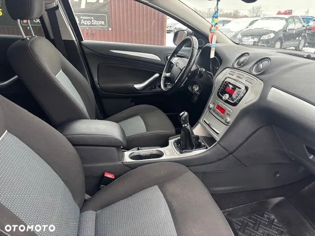 Ford Mondeo 1.6 Ti-VCT Concept - 25