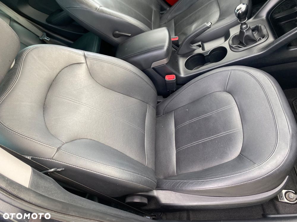 Hyundai ix35 1.7 CRDi 2WD blue Comfort - 2