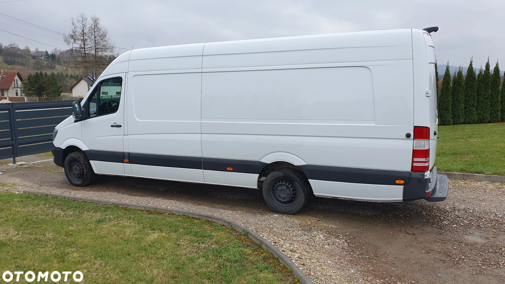 Mercedes-Benz Sprinter - 4