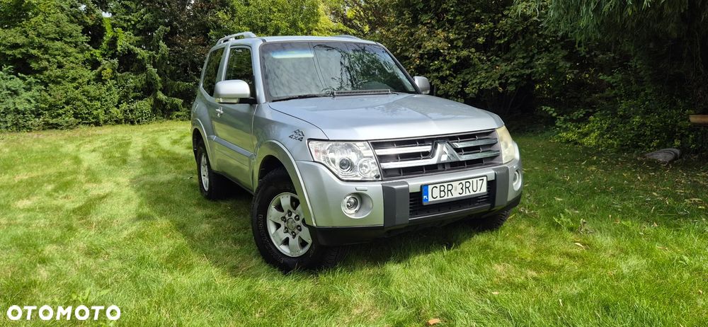 Mitsubishi Pajero 3.2 DID Intense + - 7
