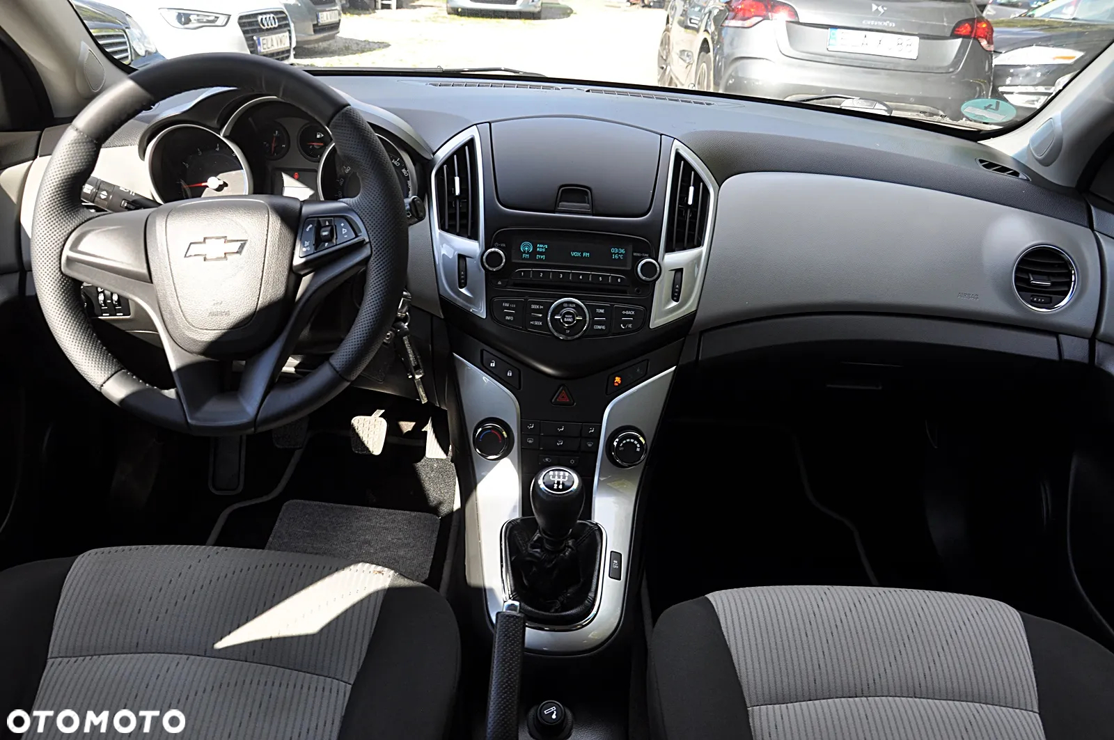 Chevrolet Cruze 1.6 LT - 20