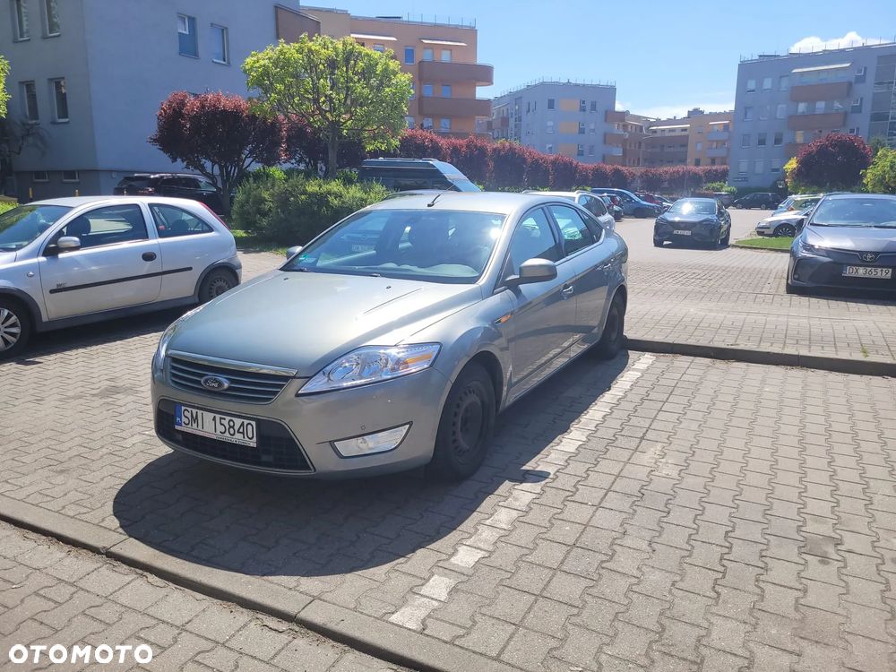 Ford Mondeo 2.0 Ghia X100 / X - 2