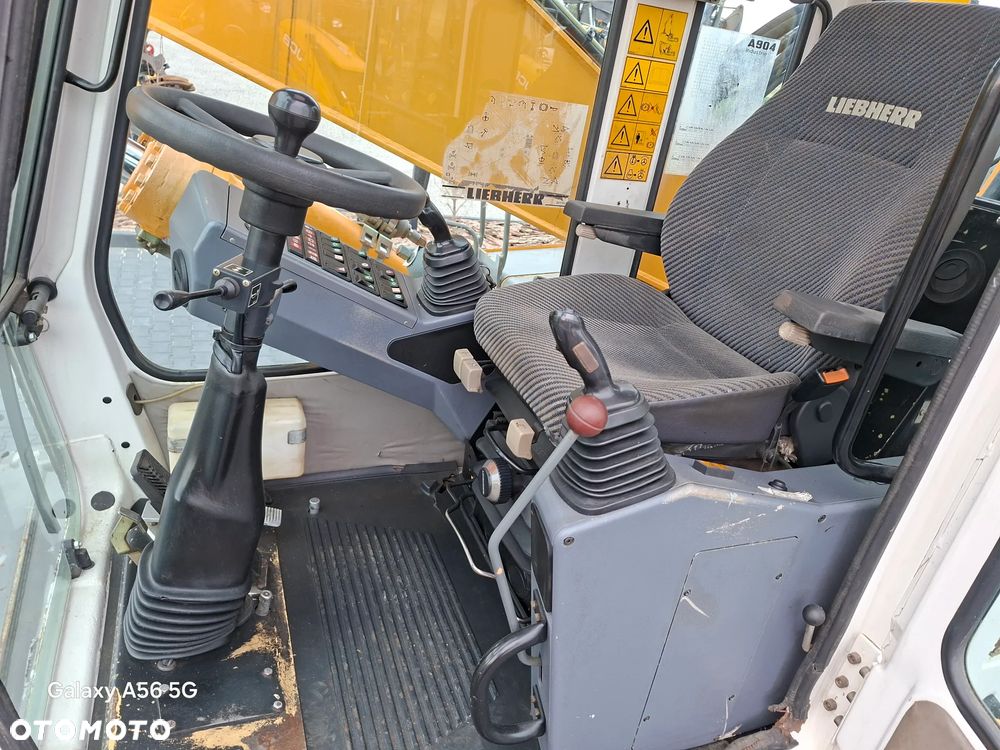 Liebherr A904 Koparka Przeładunkowa - 13